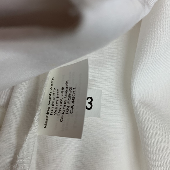 NWOT Andrew Marc New York White Suit with Tuxedo Shirt and Bow Tie - Picture 8 of 12